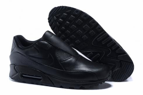 nike total black shoes