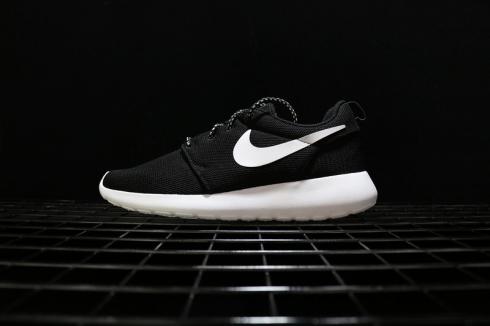 roshe run white black
