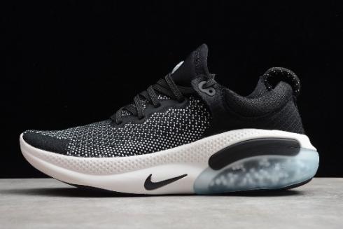 nike flyknit running shoes 2019