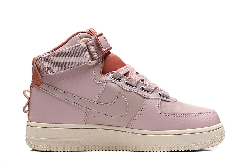 nike utility pink
