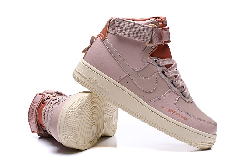 nike utility pink