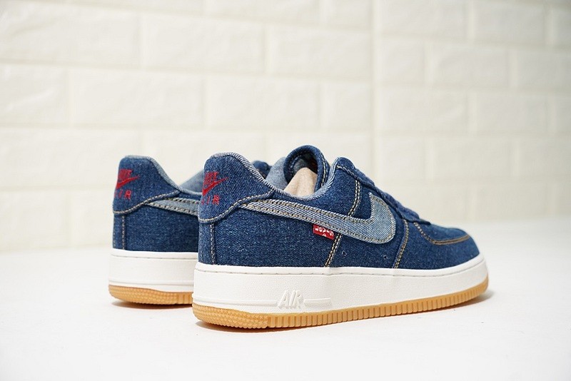levis nike