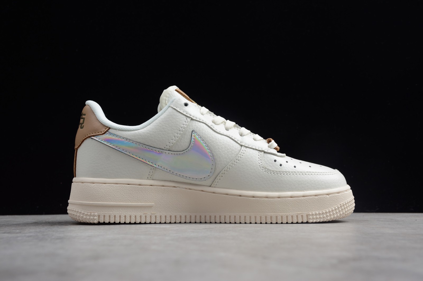air force 1 silver logo