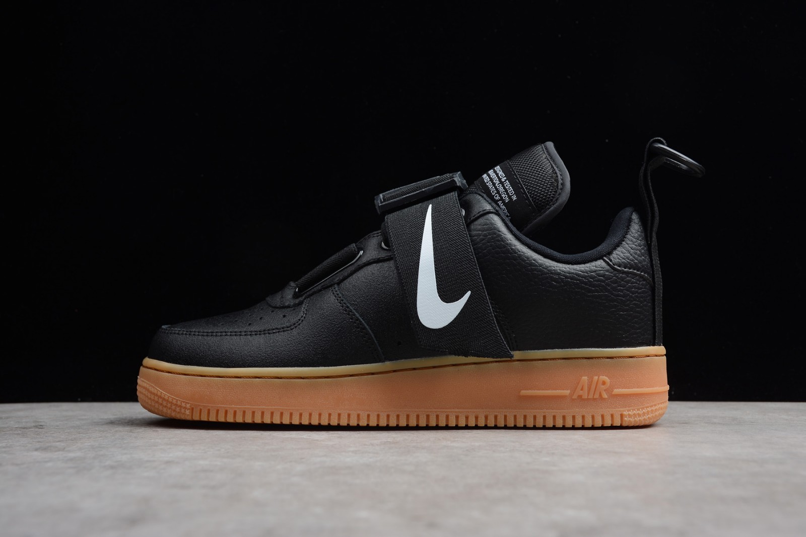nike air force 1 utility black gum