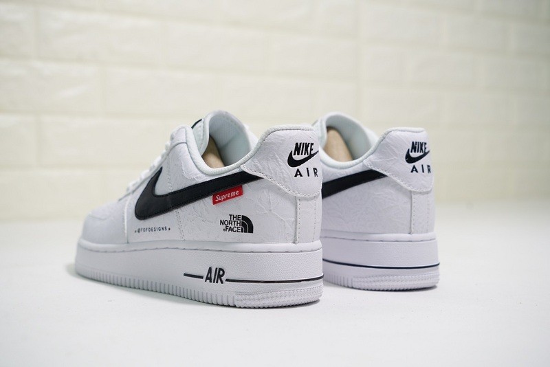 north face supreme air force 1