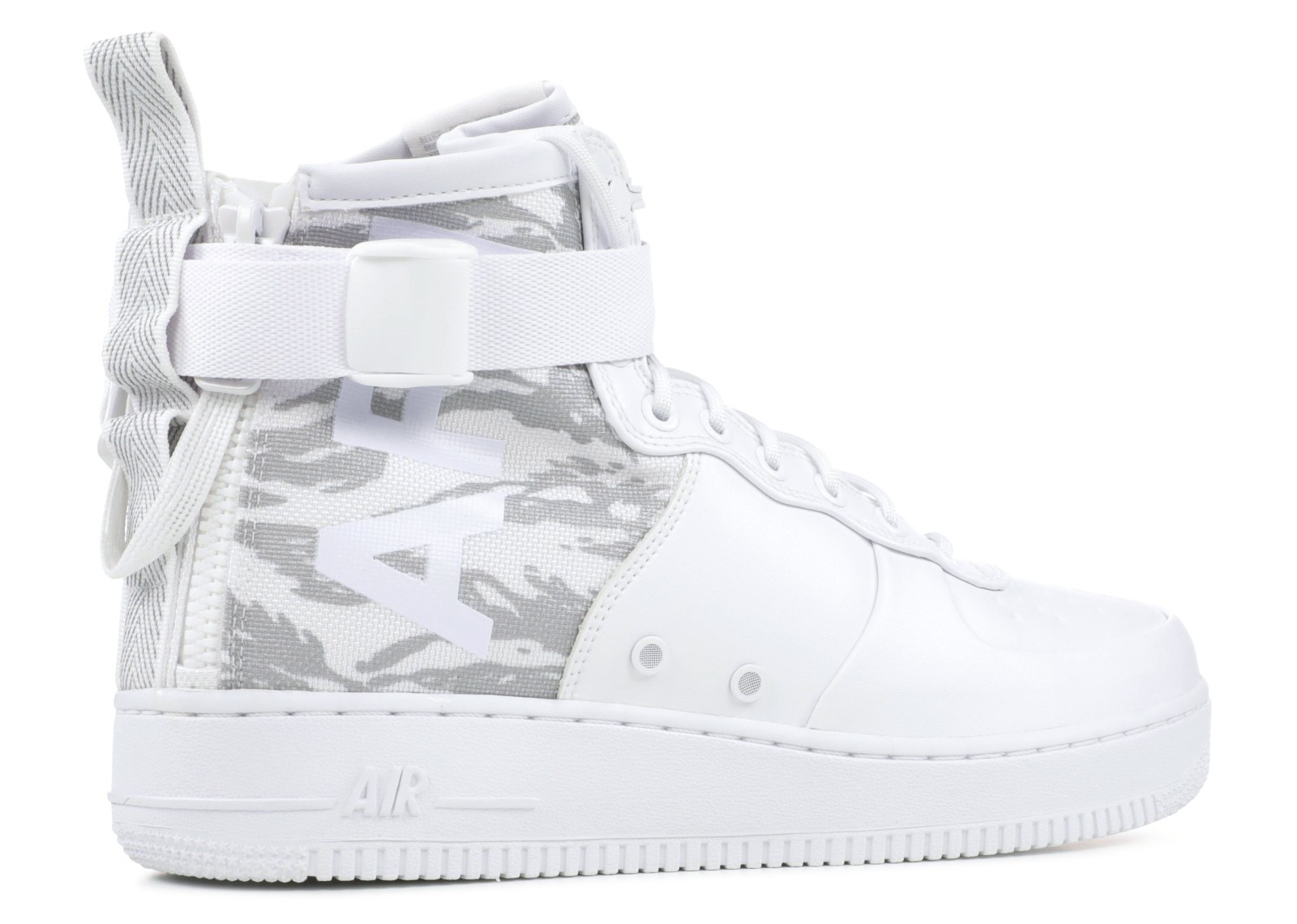 af1 with cargo pants