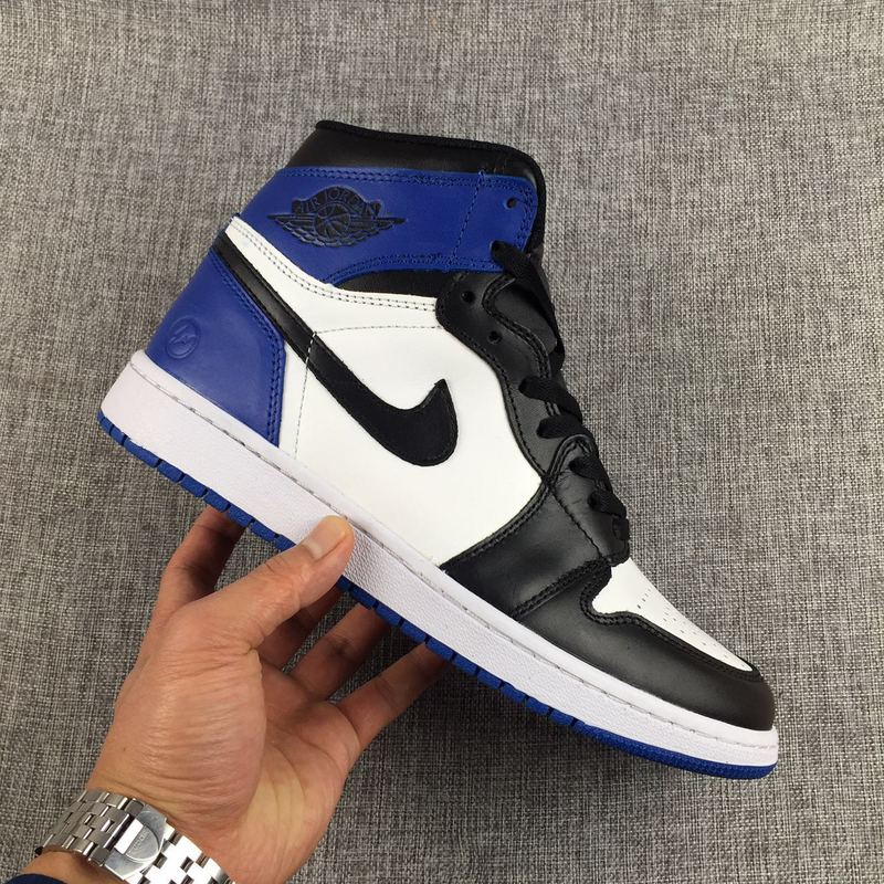 NEW DS 2017 Nike Air Jordan I 1 Retro Black White Royal