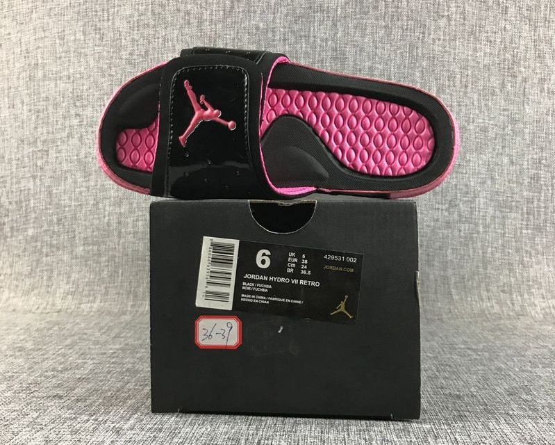nike air jordan slippers