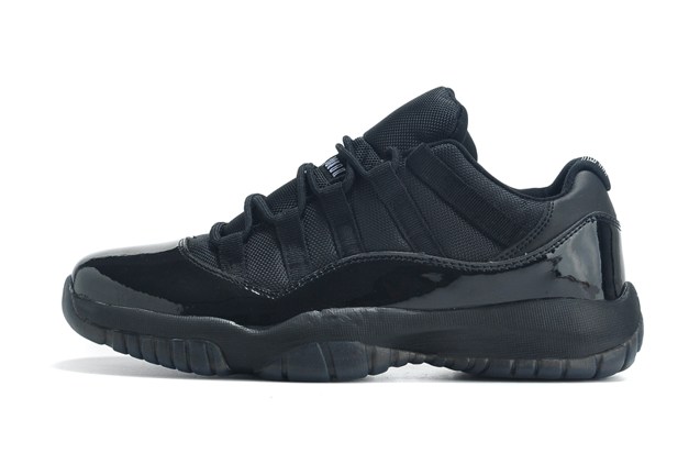 air jordan retro 11 all black