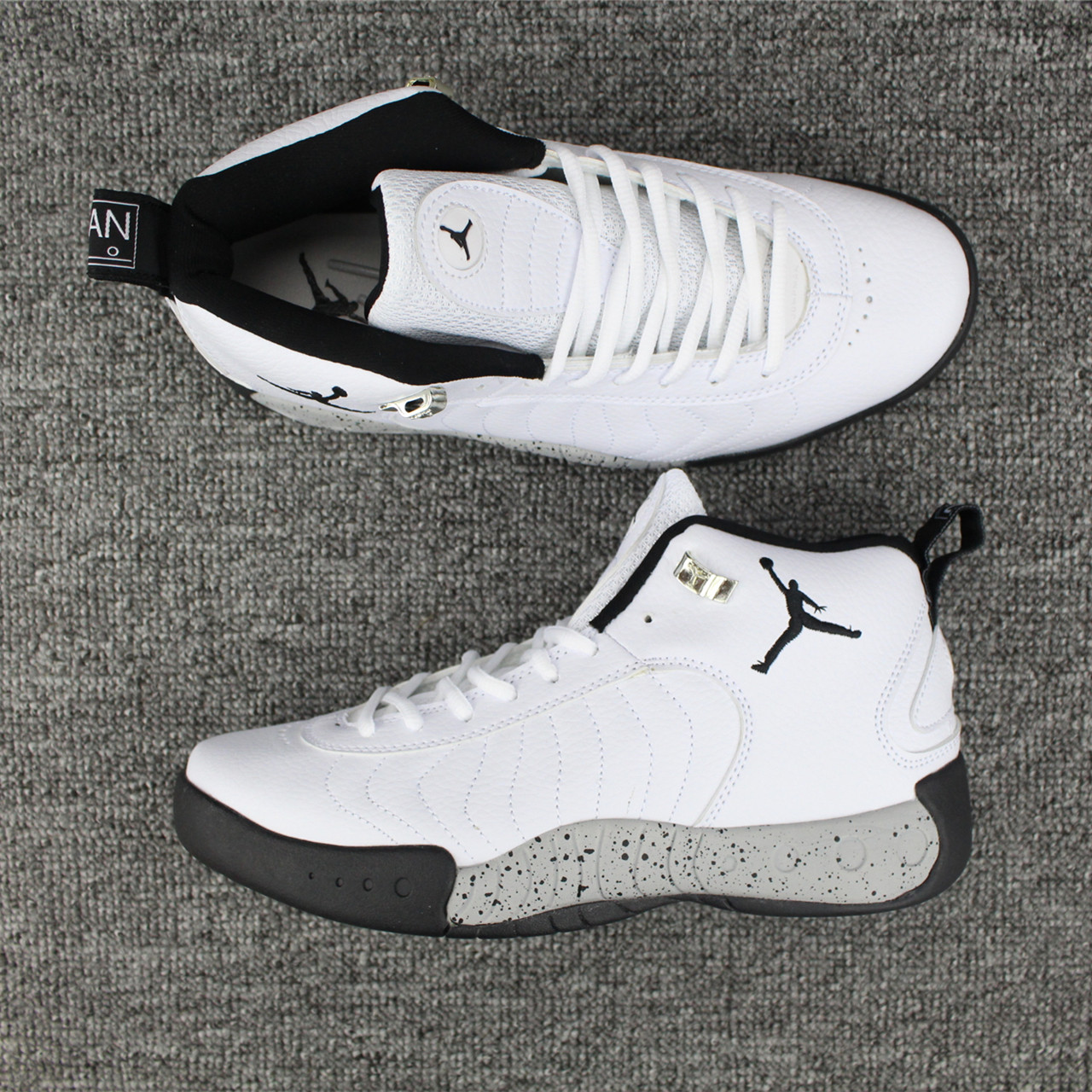 black and white nike react womens