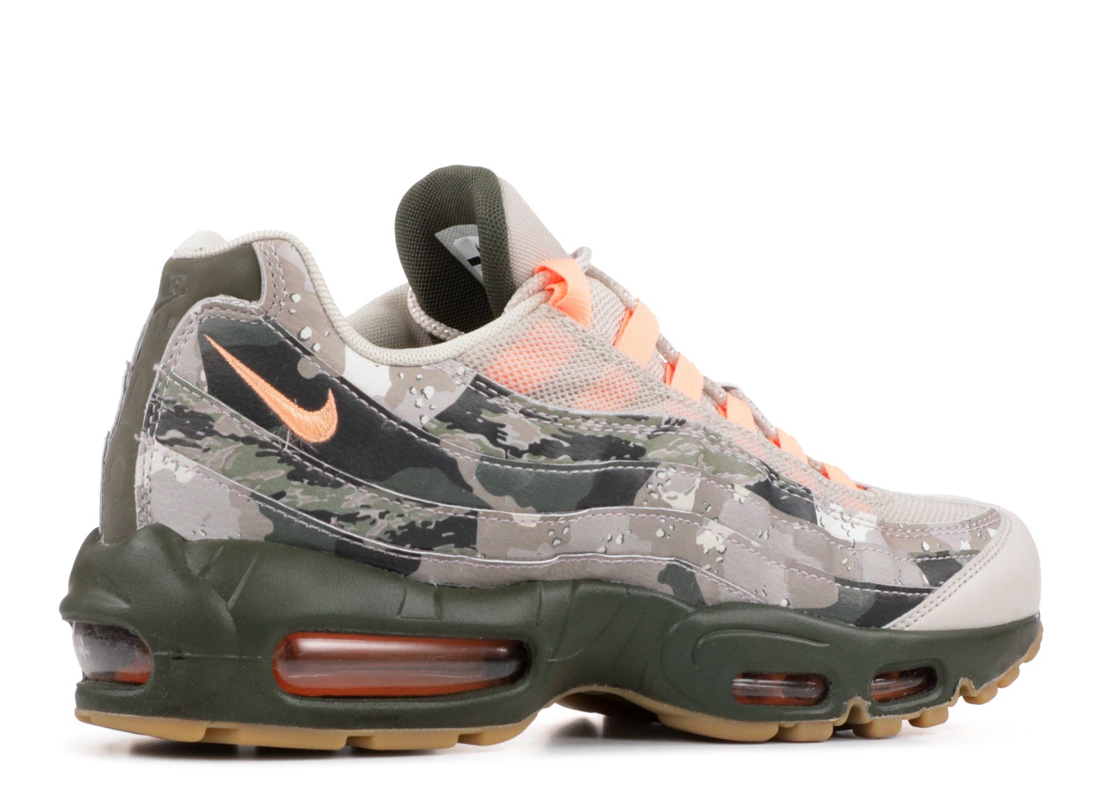 black camo air max 95
