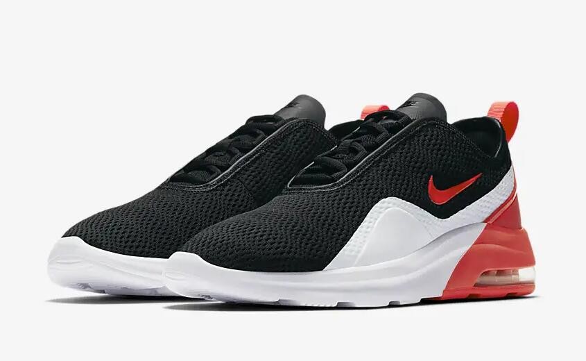 air max motion 2 black and gold