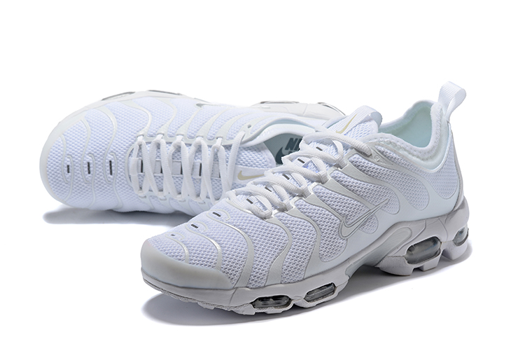 nike airmax plus all white