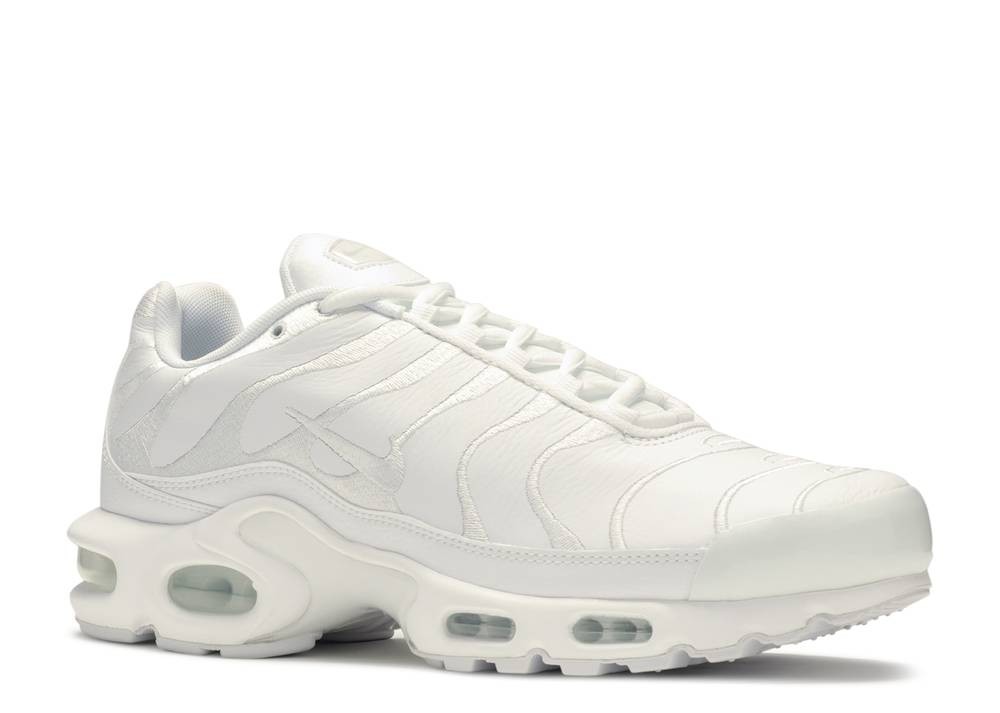 air max tn triple white