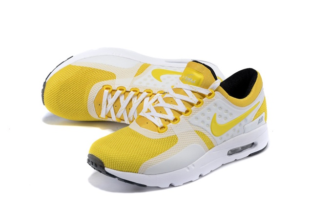 nike air max with yellow tick