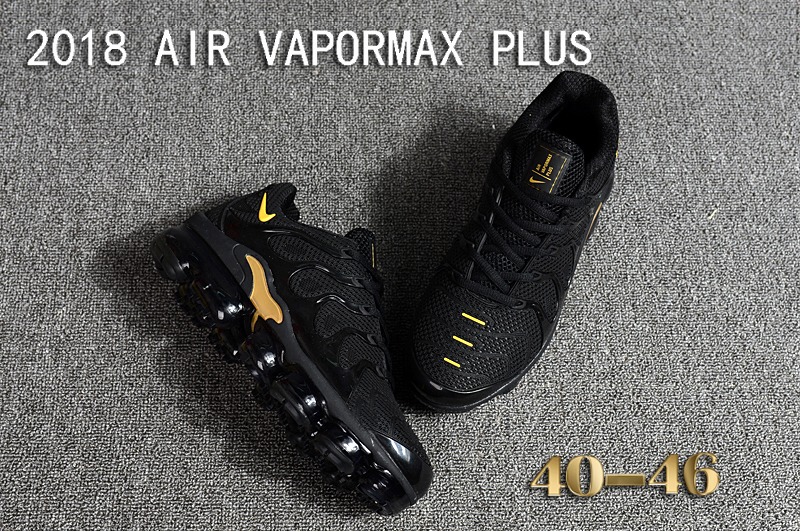 nike tn vapormax black gold