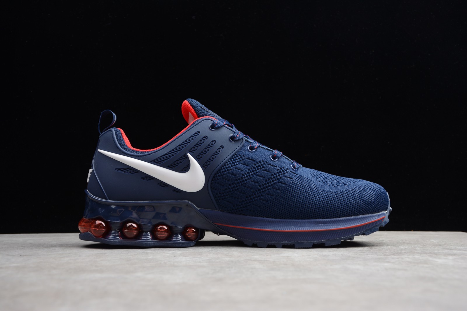 vapormax white red and blue
