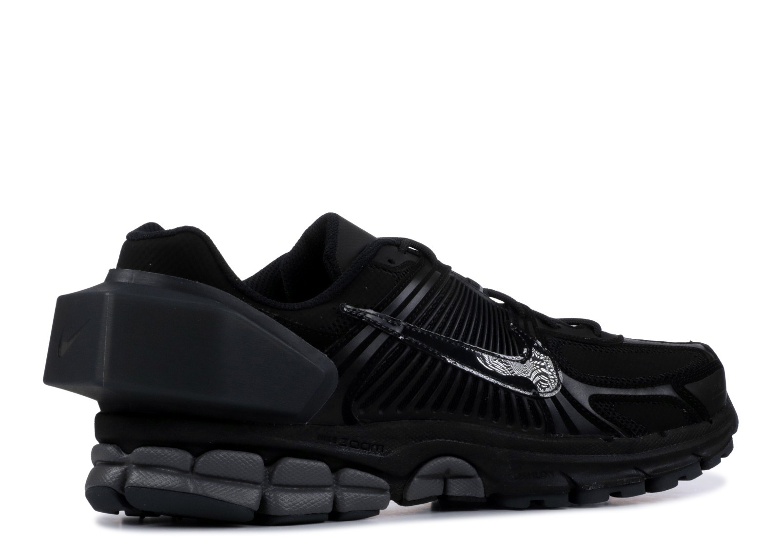nike zoom vomero 5 a cold wall black