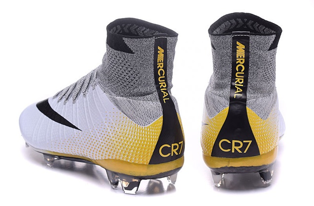 cr7 cleats size 11