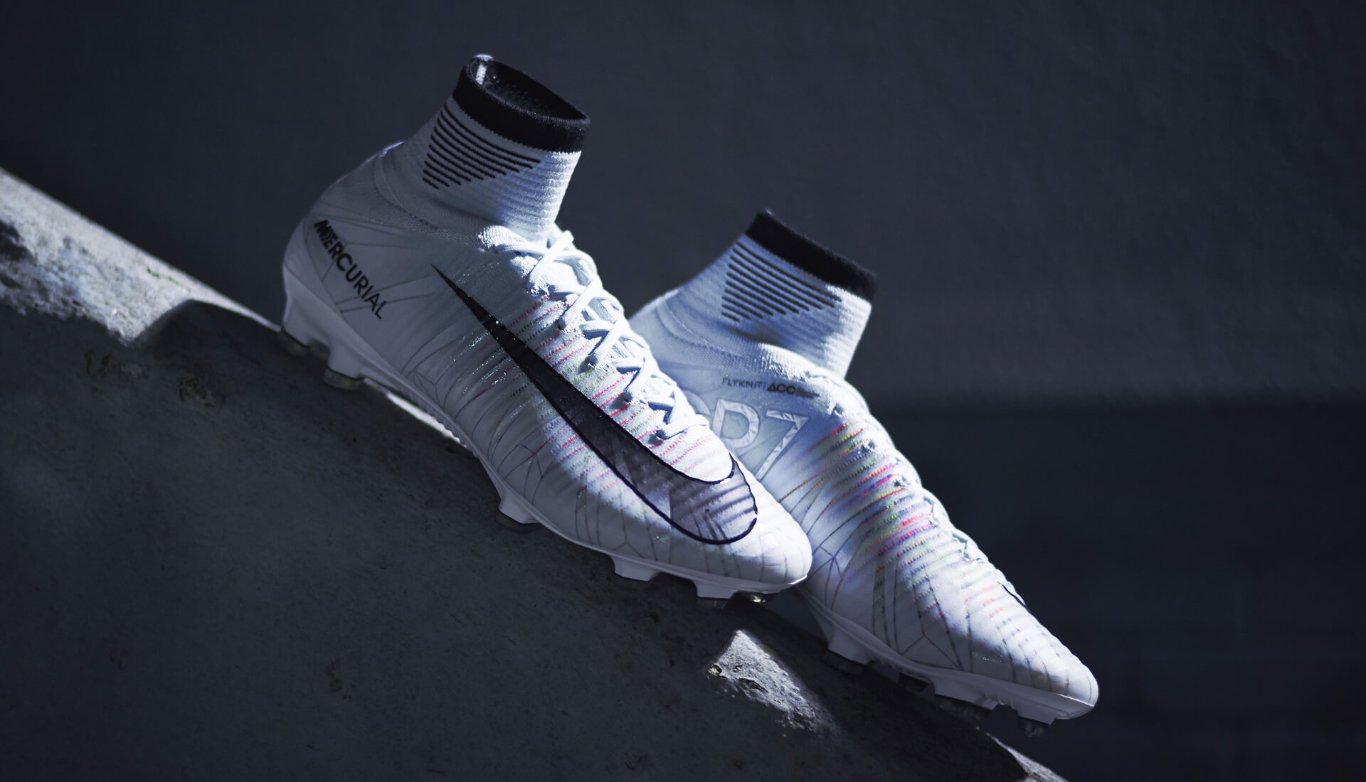 mercurial superfly size 5