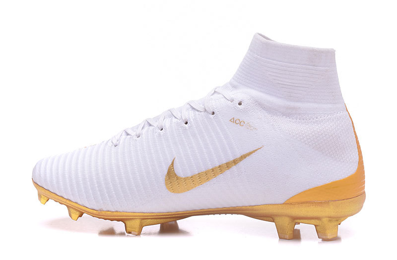 hypervenom phade vs phelon