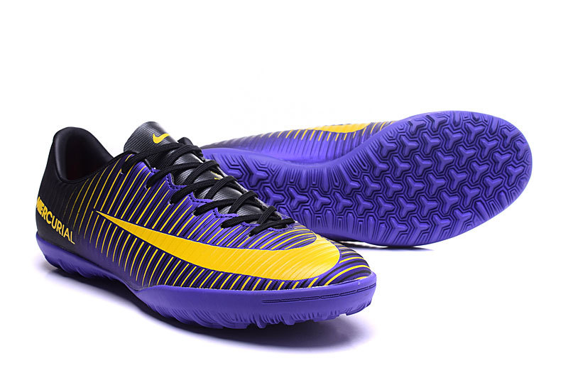 nike flats football