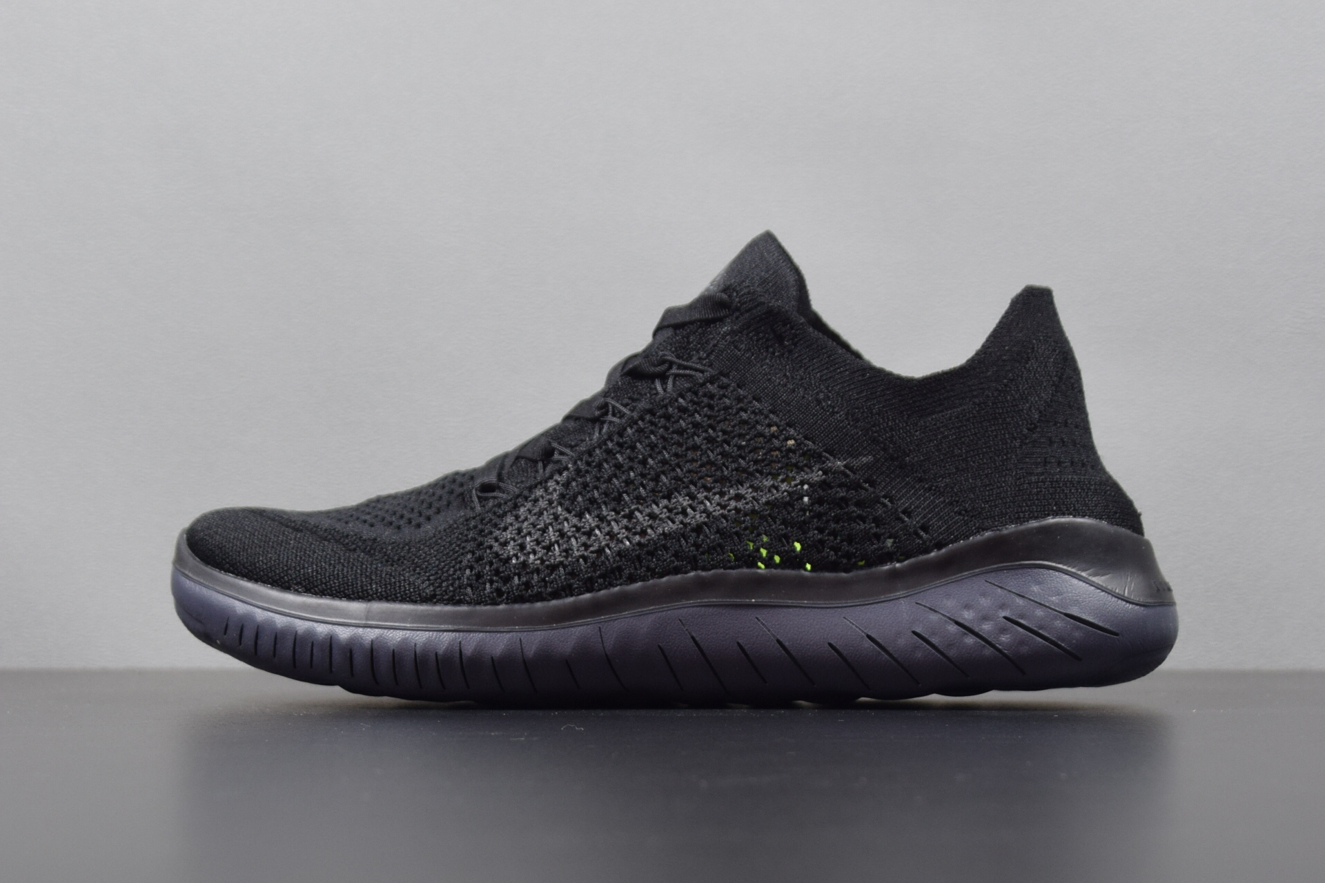 nike free rn flyknit triple black