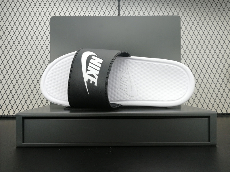 nike benassi jdi mismatch