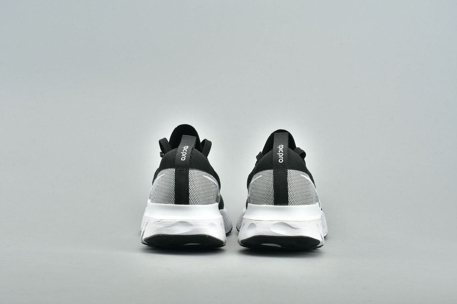 nike running legend react 3