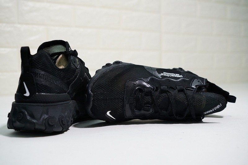nike element react triple black