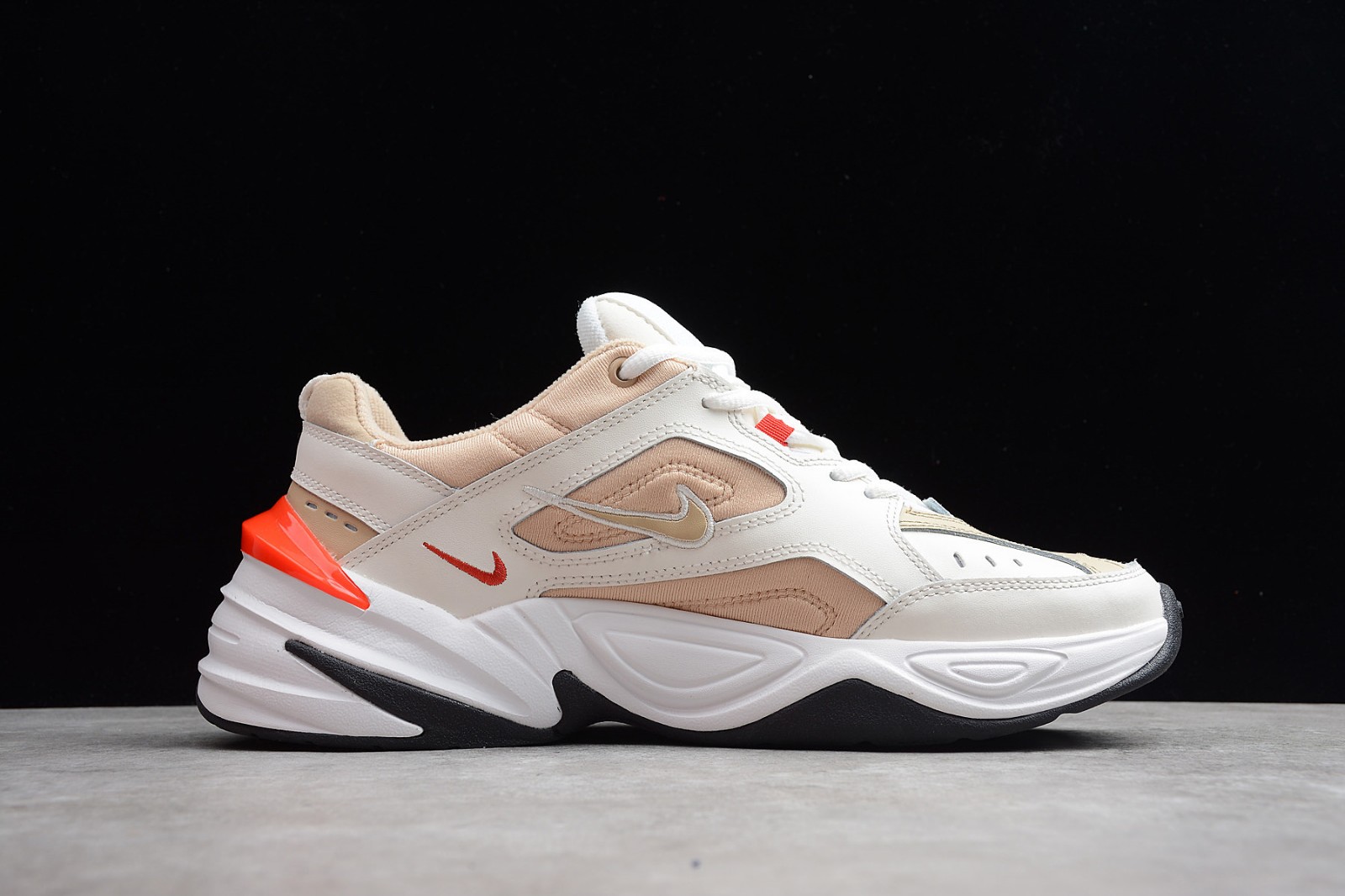 chunky nike shoes