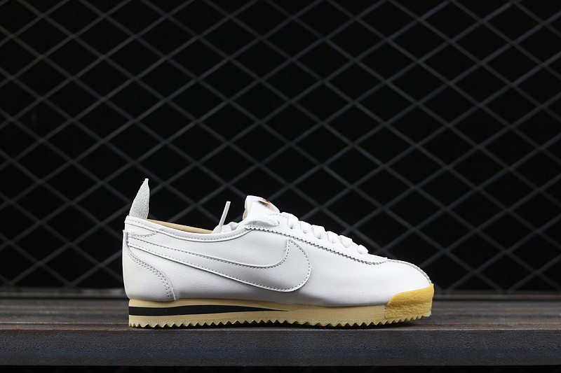 nike cortez 72 women's shoe