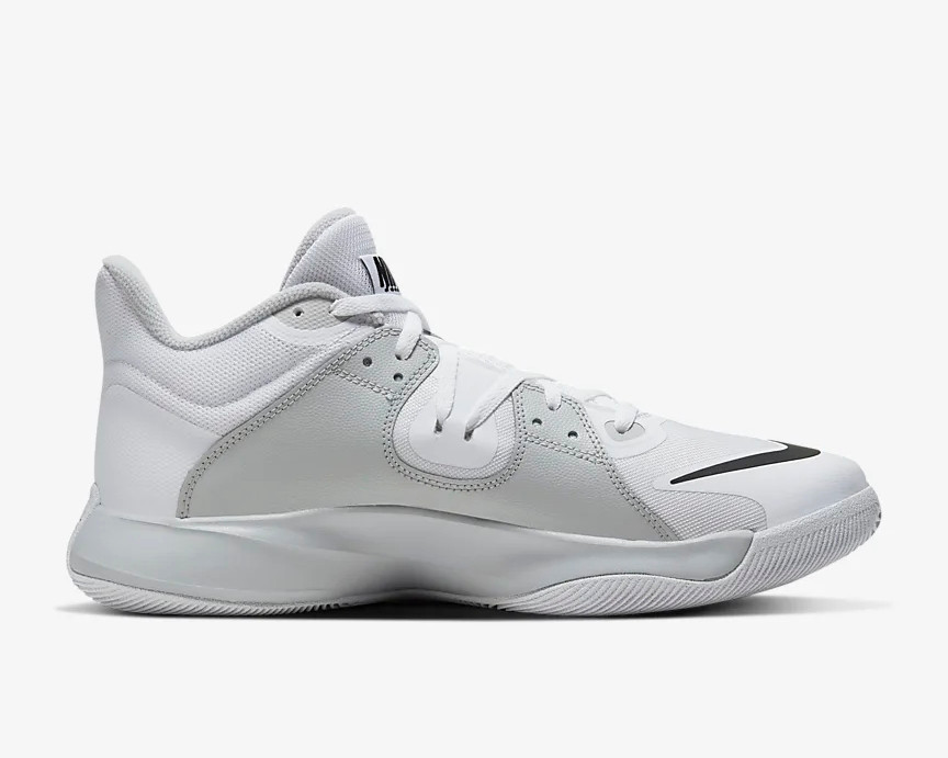 fly by mid nike shoes