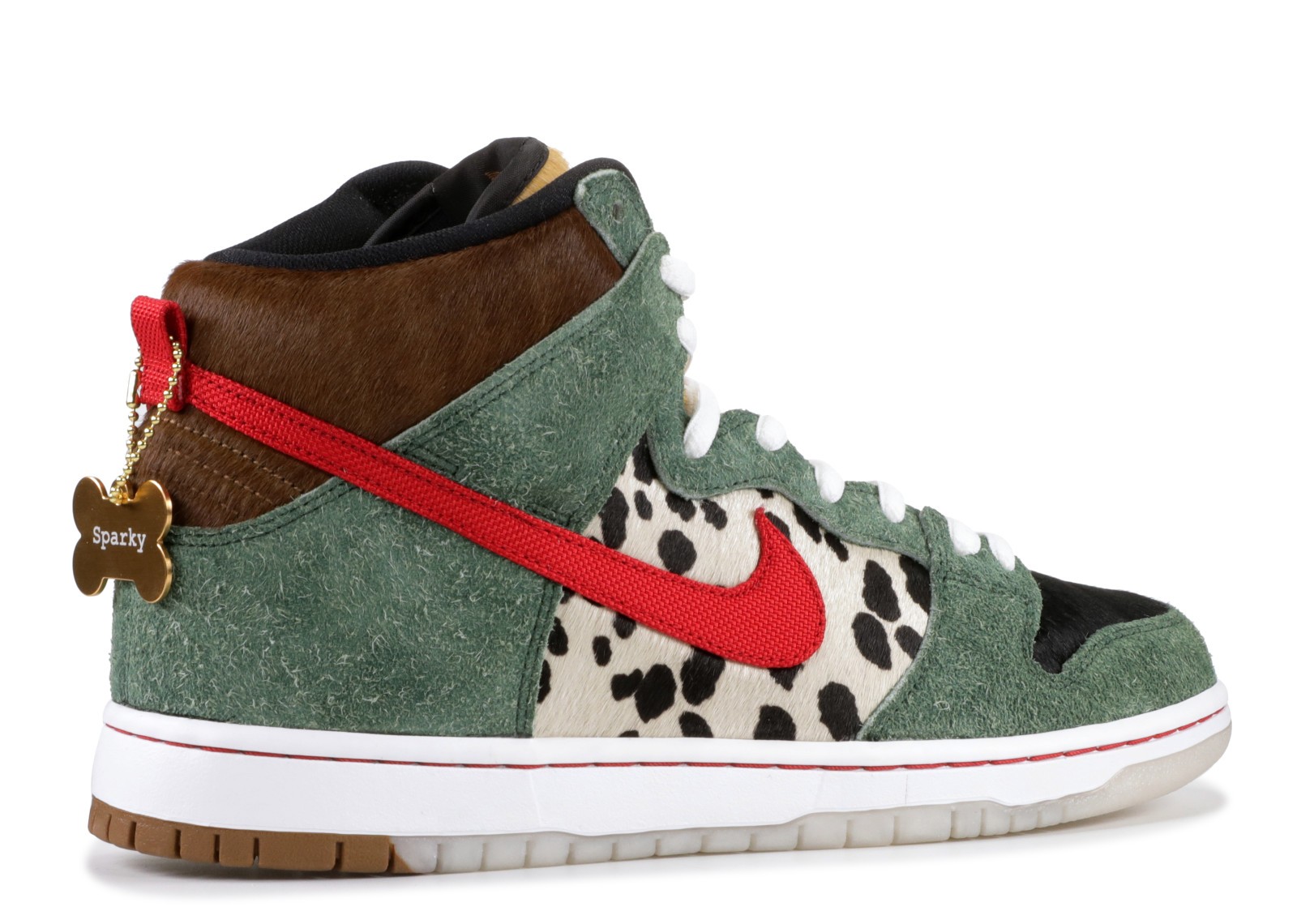 nike sb dog walker on feet