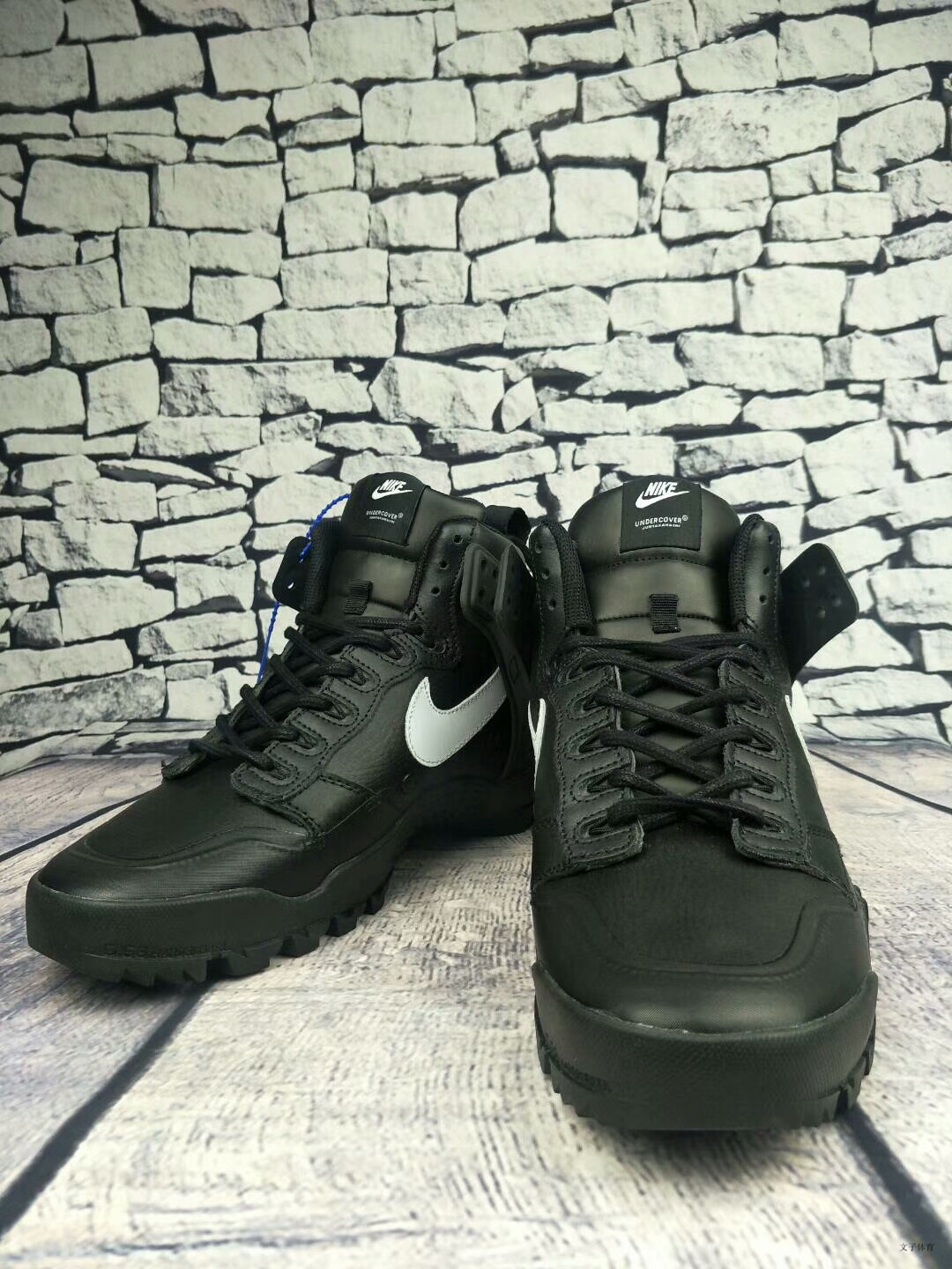 nike hustle d6