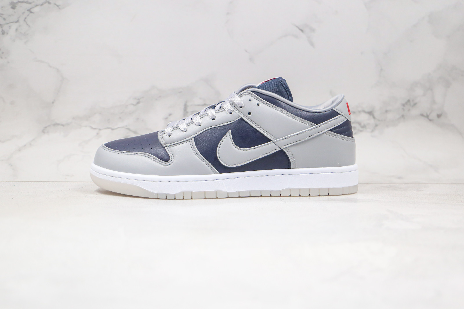 grey and navy dunks