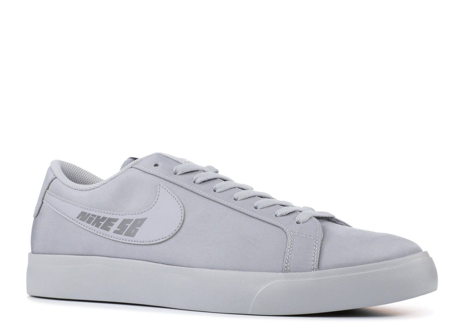 nike blazer vapor
