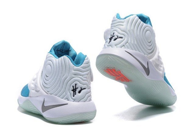kyrie christmas shoes