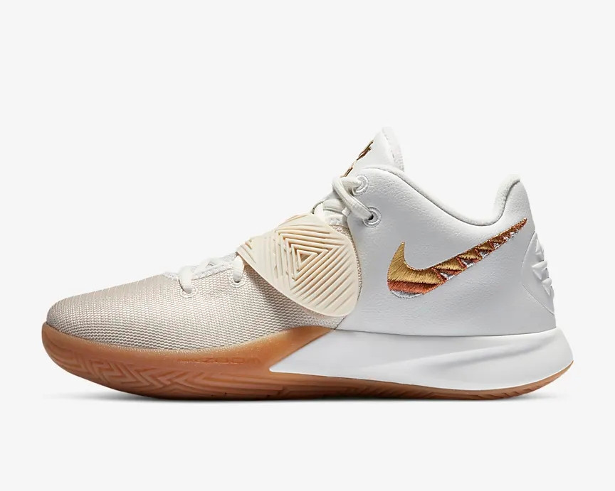 kyrie flytrap white metallic silver