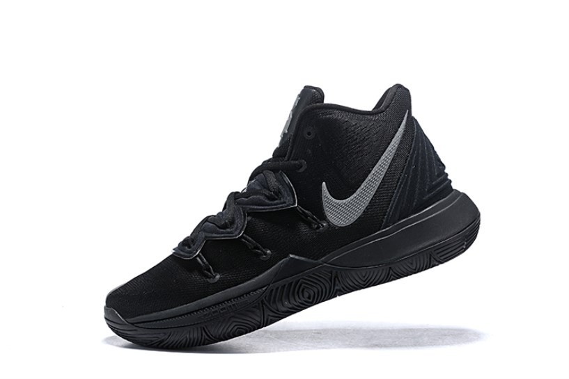 kyrie 5 all black