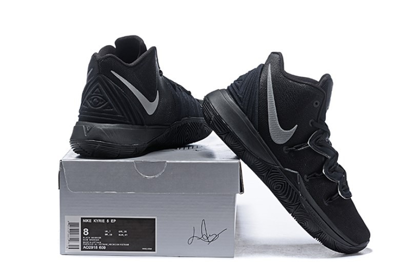 kyrie 5 all black
