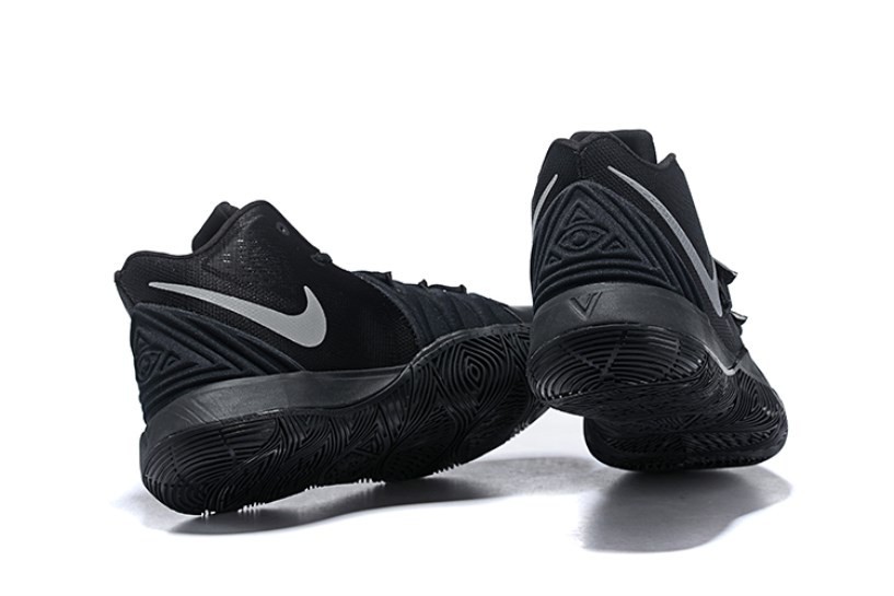 kyrie 5 all black