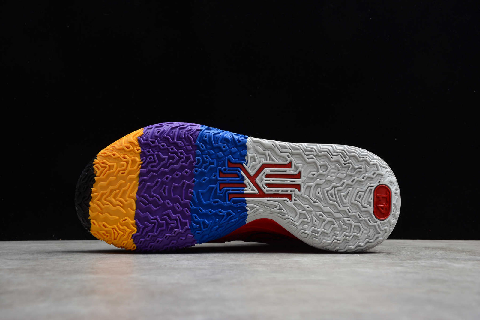 kyrie 7 preheat icon of sport