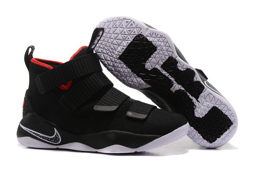 lebron soldier black and white