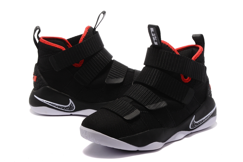 lebron soldier 11 basketball shoes
