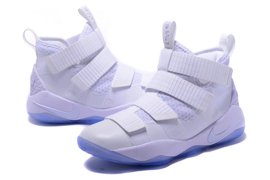lebron soldier 11 basketball shoes