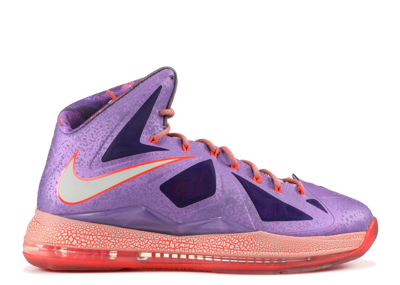 lebron x extraterrestrial