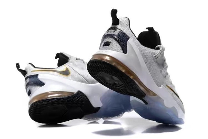 lebron james 13 basketball shoes