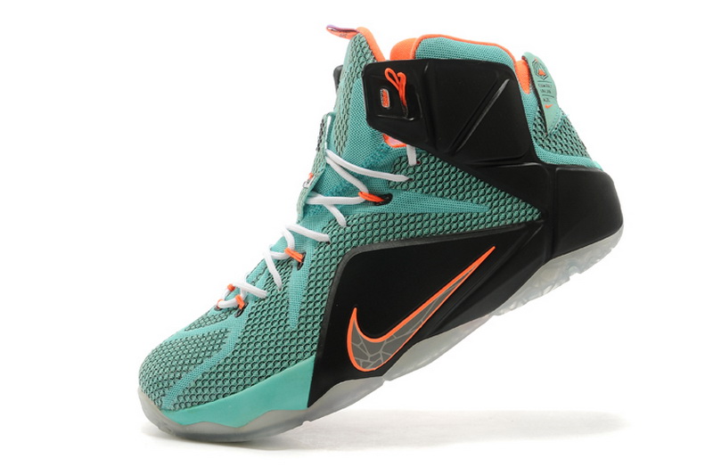 nike zoom lebron 12