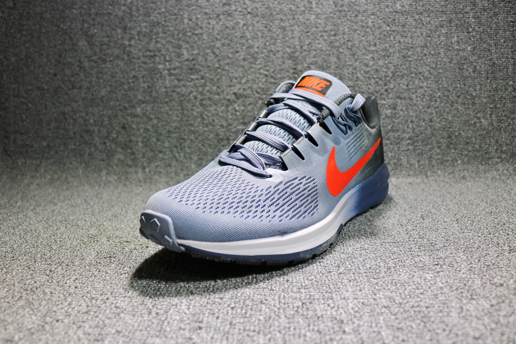 nike air zoom structure 21 shield